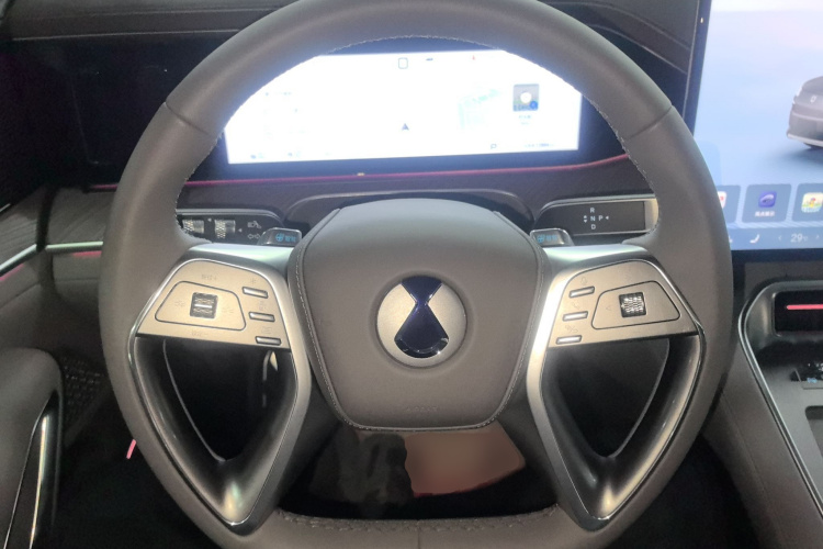 腾势N9 2025款 旗舰型中控内饰13