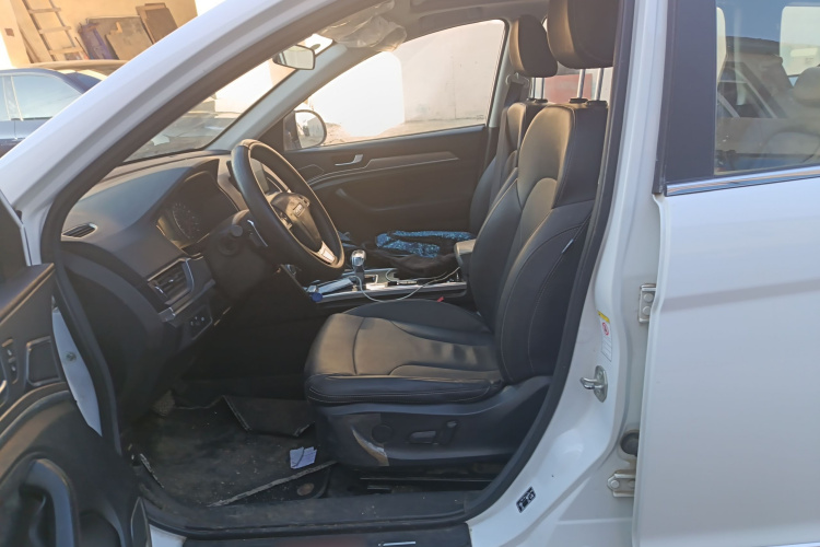 哈弗H6 2021款 运动版 1.5T 自动精英智联型 六边形格栅局部细节19