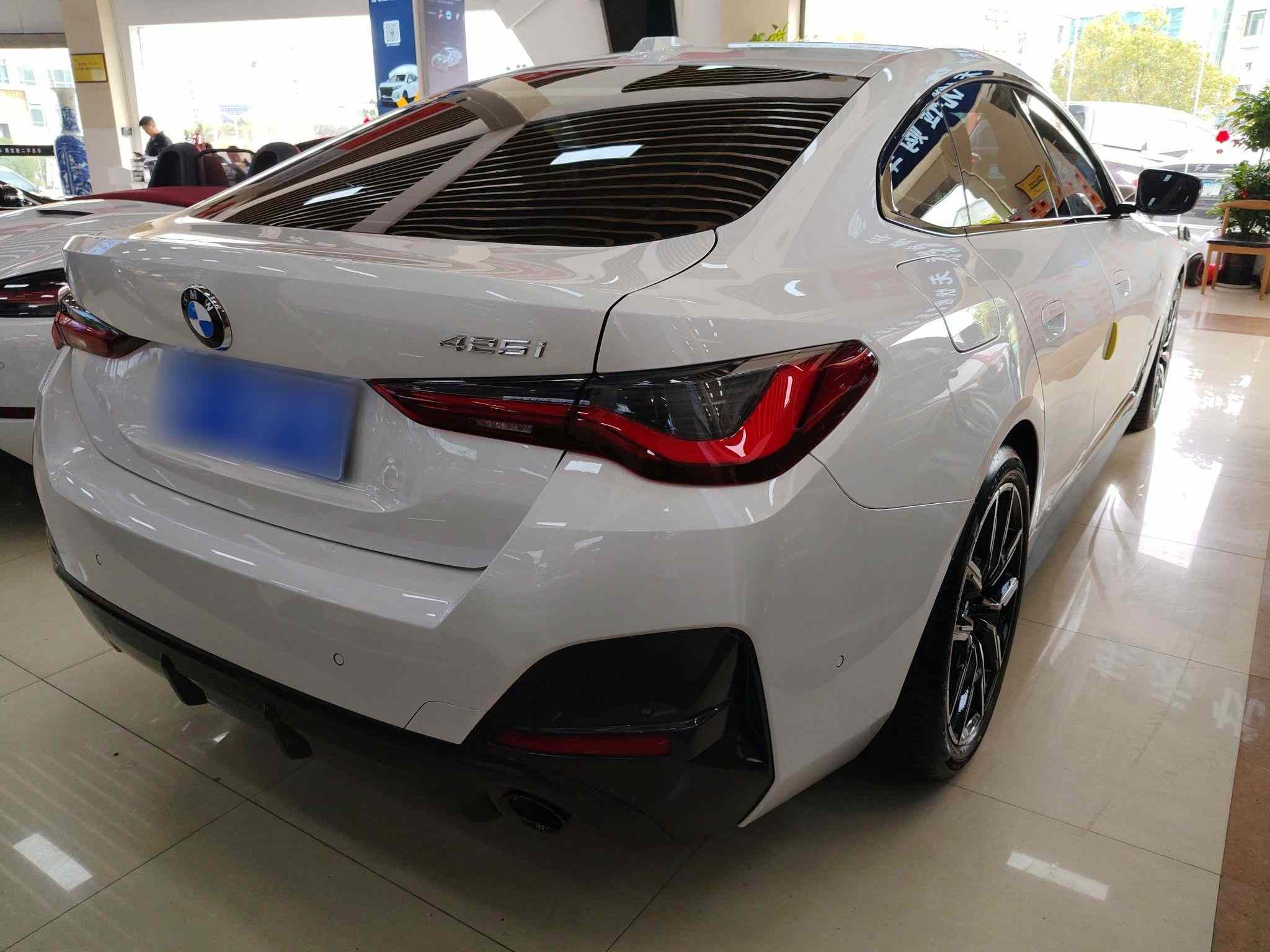 宝马4系 2023款 425i Gran Coupe M运动曜夜套装(5)