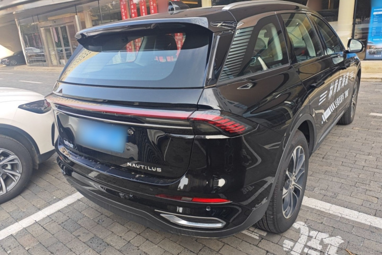 林肯 航海家 2025款 2.0T 四驱尊睿版车身外观6005