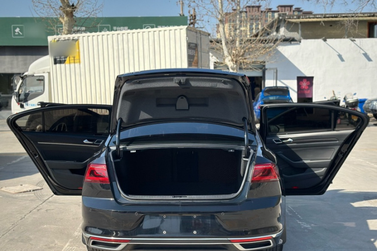 大众 迈腾 2020款 330TSI DSG 领先型中控内饰7006