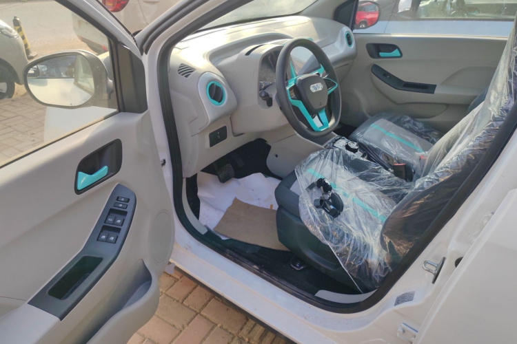 江铃集团新能源 易至EV2 2026款 PLUS+ 舒适型中控内饰20