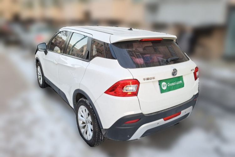 中华V3 2016款 1.5L 手动舒适型车身外观5