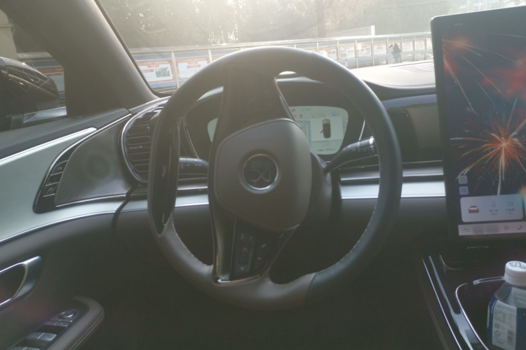 比亚迪 汉 2025款 EV 506KM尊贵型中控内饰13