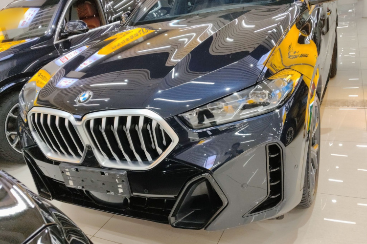 宝马X6 2023款 xDrive40i 尊享型 M运动套装车身外观6001