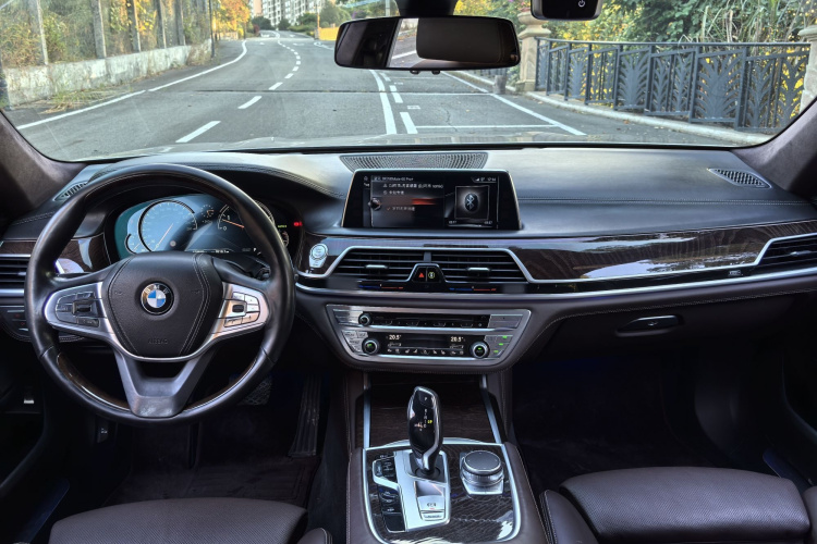 宝马7系 2017款 740Li xDrive 豪华型中控内饰7009