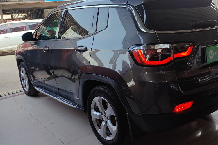 Jeep 指南者 2017款 200T 自动家享版车身外观6003