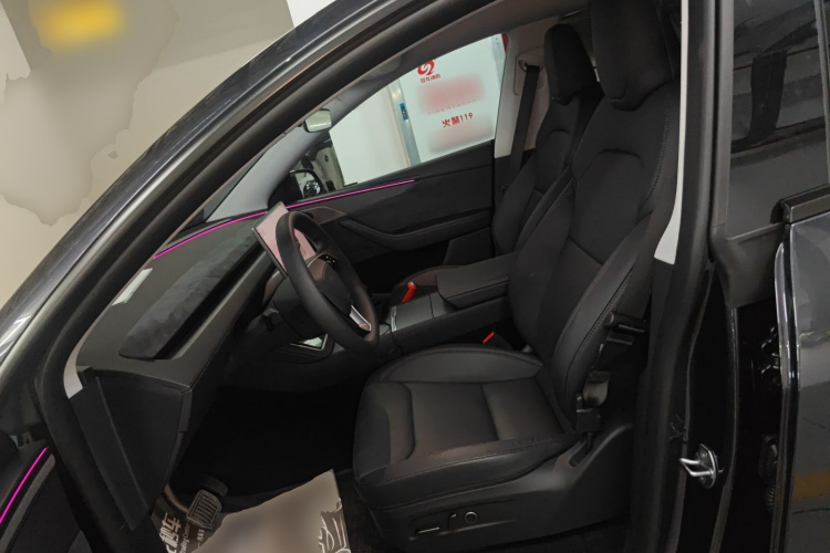 特斯拉 Model Y 2025款 长续航全轮驱动 首发版局部细节19