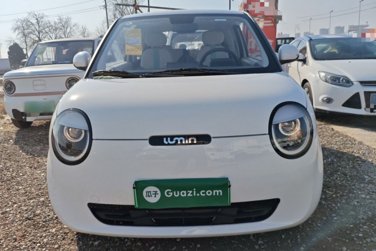 长安启源 长安Lumin 2025款 205km 香沁款车身外观2