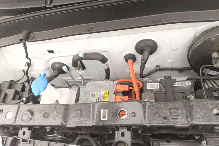 吉利银河 2025款 210km 熊猫卡丁机舱底盘24