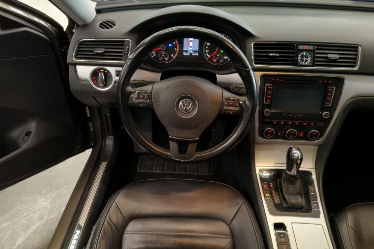 大众 帕萨特 2014款 1.8TSI DSG御尊版局部细节13