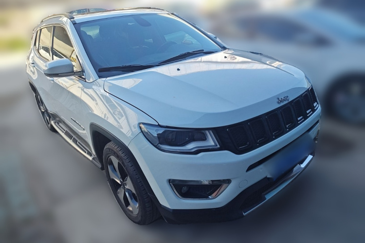 Jeep 指南者 2017款 200T 自动臻享版车身外观3