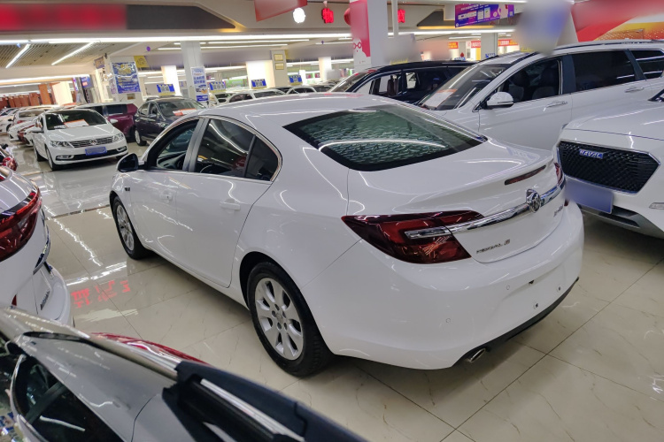 别克 君威 2015款 1.6T 领先技术型车身外观4