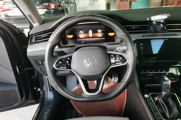 大众 迈腾 2023款 200万辆纪念版 330TSI DSG领先型中控内饰13