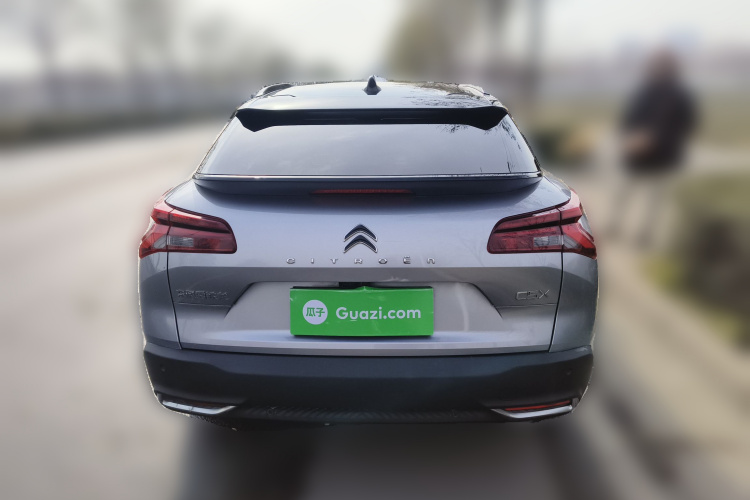 雪铁龙 凡尔赛C5 X 2021款 1.6T 耀不凡车身外观6004