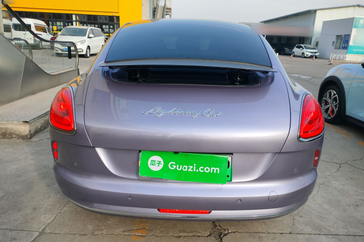 欧拉闪电猫 2022款 555km 尊贵版车身外观6