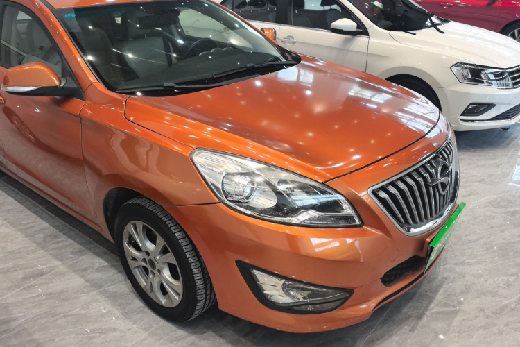 海马 福美来 2015款 1.6L 手动悦尚型车身外观3