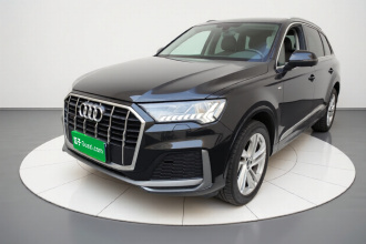 奥迪Q7 2023款 45 TFSI quattro S line运动型