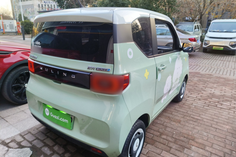 五菱汽车 宏光MINIEV 2022款 马卡龙时尚款 磷酸铁锂车身外观6005