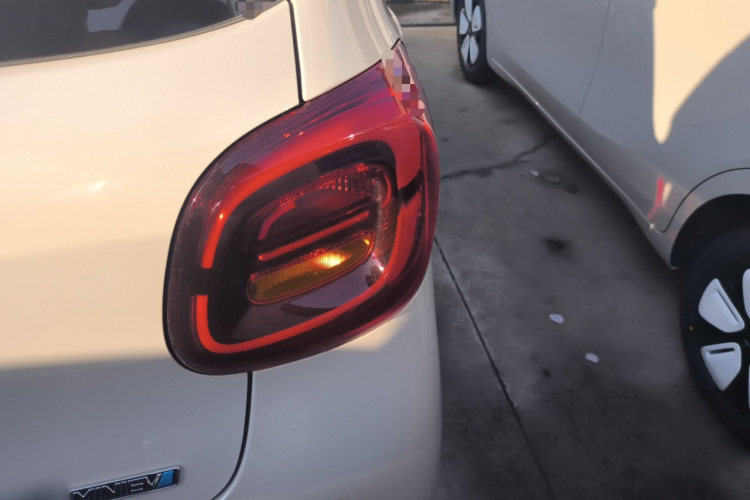 五菱汽车 宏光MINIEV 2025款 四门版 进阶款车身外观6006