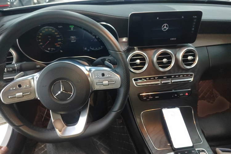 奔驰C级(进口) 2020款 C 260 轿跑车中控内饰12