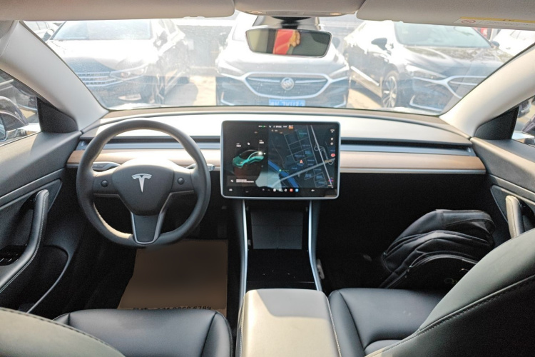 特斯拉 Model 3 2020款 改款 标准续航后驱升级版中控内饰7002