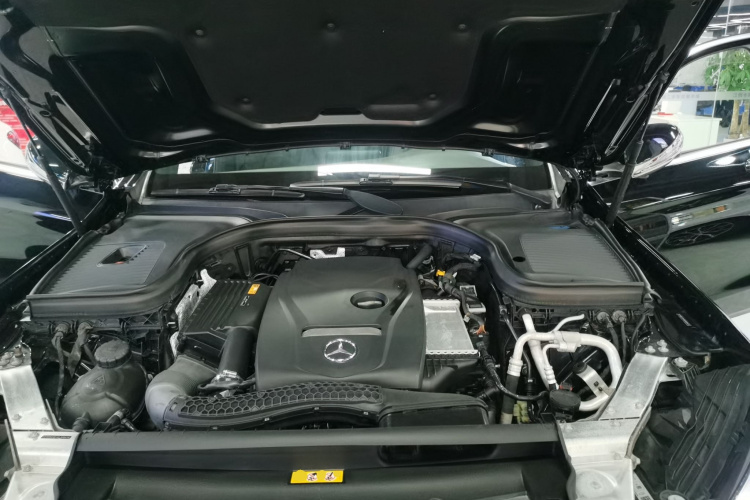 奔驰GLC 2019款 GLC 200 L 4MATIC机舱底盘24