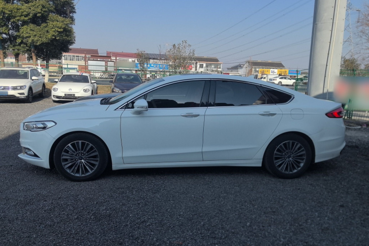 福特 蒙迪欧 2017款 改款 EcoBoost 180 豪华型车身外观4