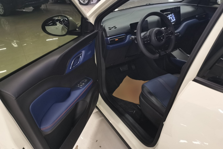 比亚迪 海鸥 2024款 荣耀版 305km 活力版中控内饰20