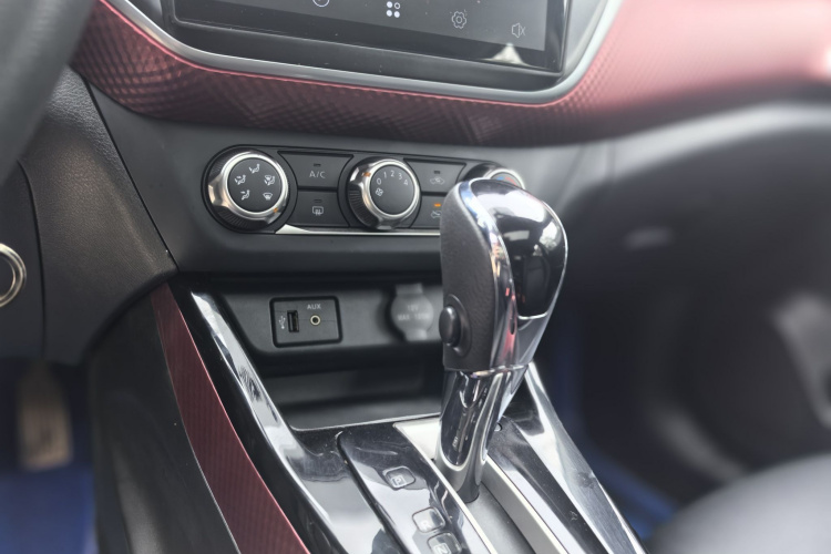 日产 蓝鸟 2019款 1.6L CVT炫酷版 国VI中控内饰7010