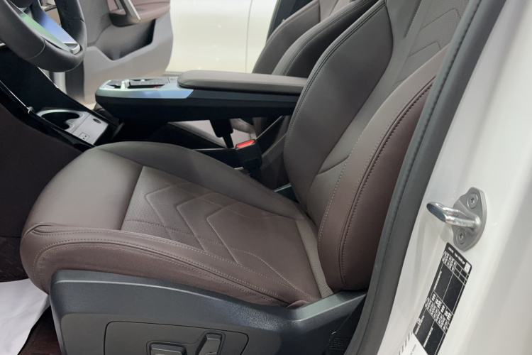 宝马X1 2024款 sDrive25Li X设计套装局部细节19