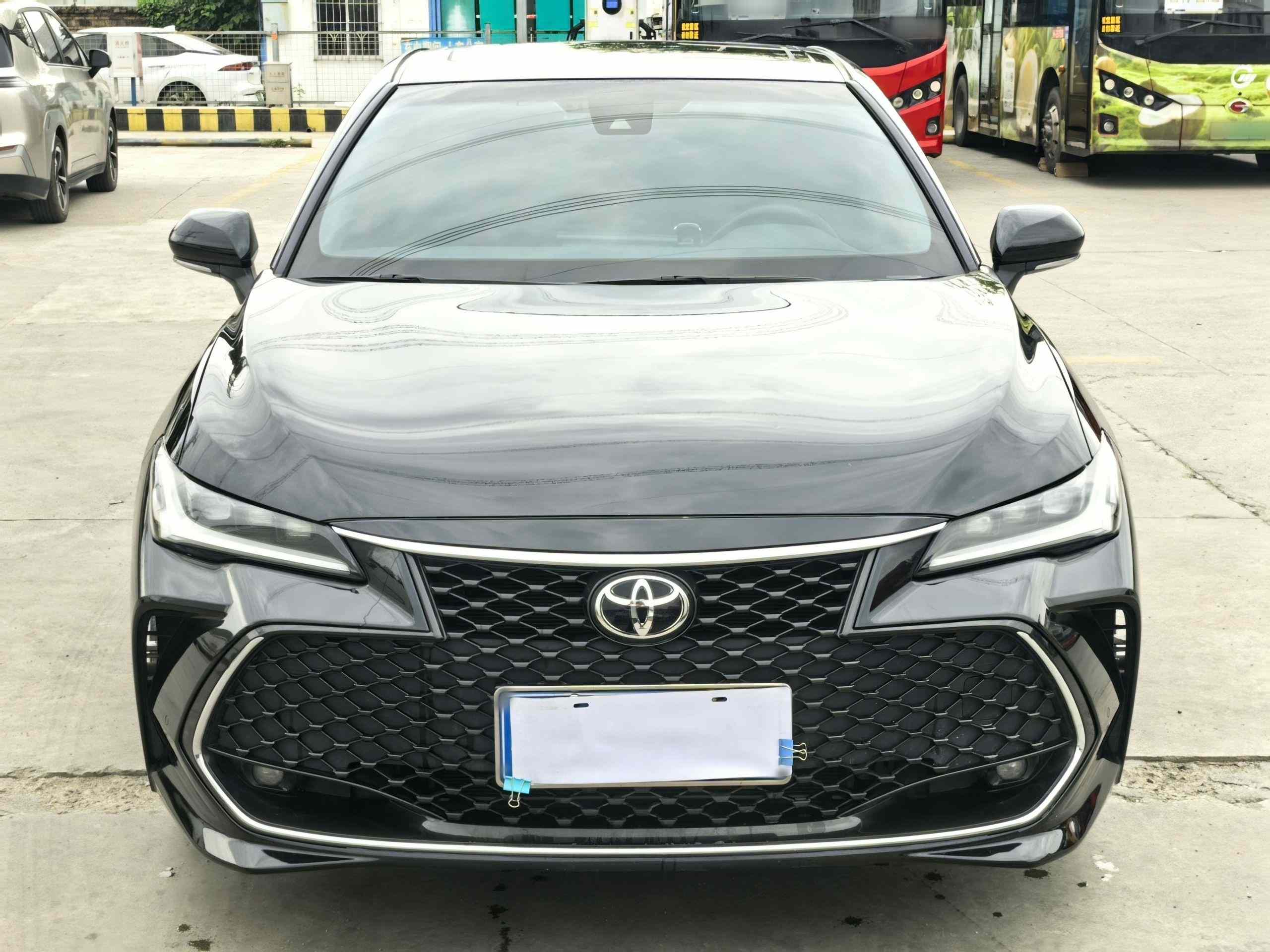 丰田 亚洲龙 2023款 2.5L 豪华版(2)