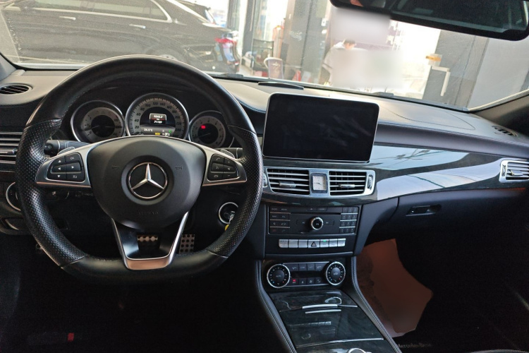 奔驰CLS 2016款 CLS 260 逸彩版中控内饰12