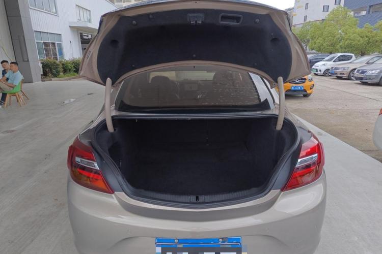 别克 君威 2015款 1.6T 领先技术型中控内饰23