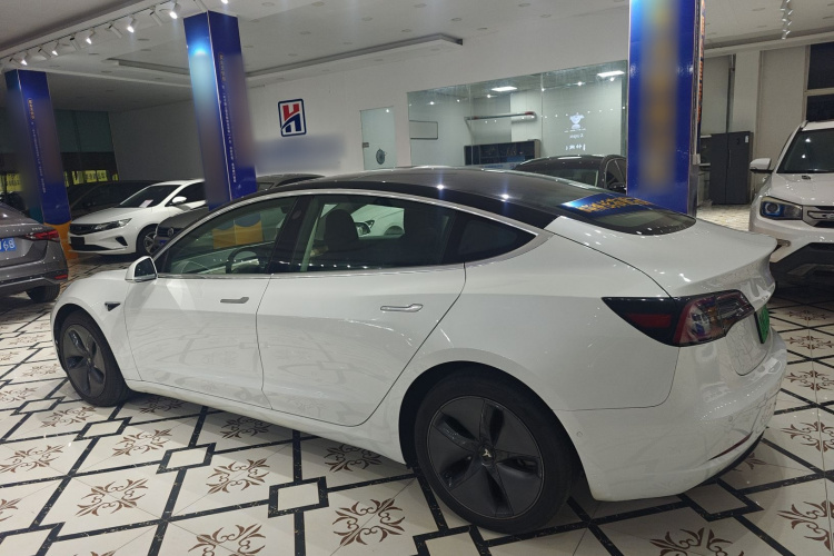 特斯拉 Model 3 2020款 改款 标准续航后驱升级版车身外观4