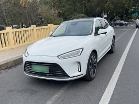 鸿蒙智行 问界M5 2022款 增程四驱旗舰版