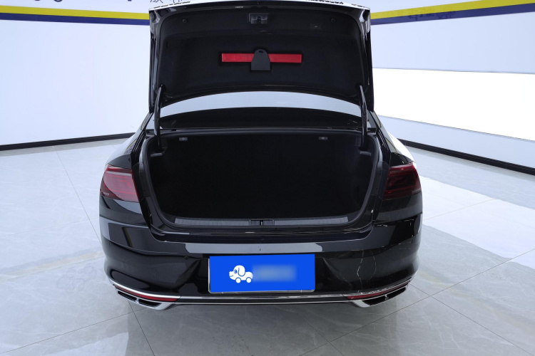 大众 迈腾 2023款 200万辆纪念版 330TSI DSG豪华型机舱底盘23