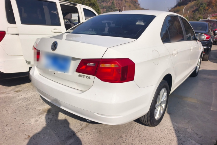 大众 捷达 2013款 1.6L 手动舒适型车身外观6005