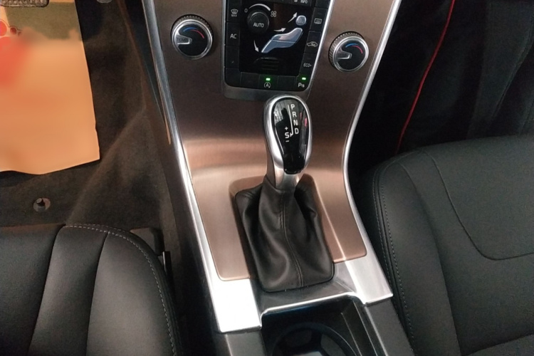 沃尔沃XC60 2017款 T5 智行升级版局部细节18