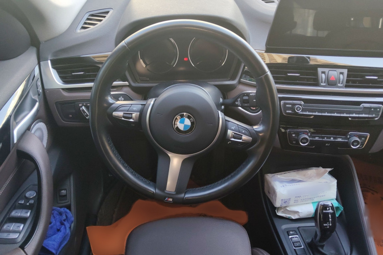 宝马X1 2021款 sDrive25Li 领先型局部细节13