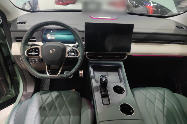 捷途山海L9 2024款 1.5TD 2DHT Max 7座中控内饰7002