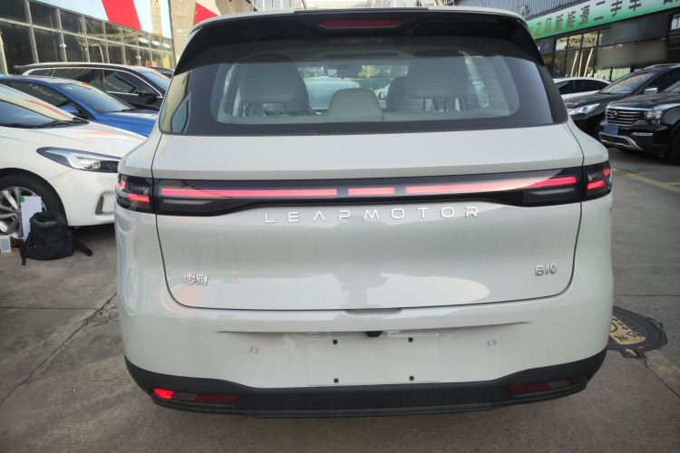 零跑汽车 零跑B10 2025款 510悦享版车身外观6004