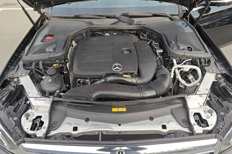 奔驰E级 2020款 E 300 L 时尚型局部细节24