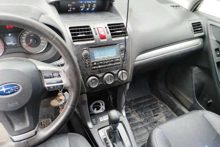 斯巴鲁 森林人 2013款 2.5i 自动豪华版局部细节16