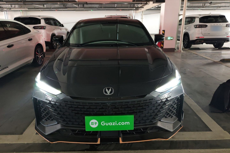 长安UNI-V 2023款 2.0T 锋速版车身外观6001