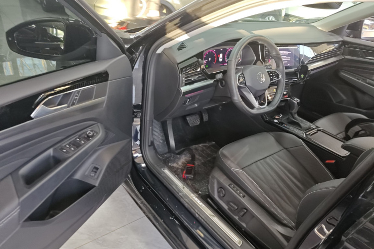 大众 帕萨特 2023款 改款 330TSI 豪华版中控内饰20