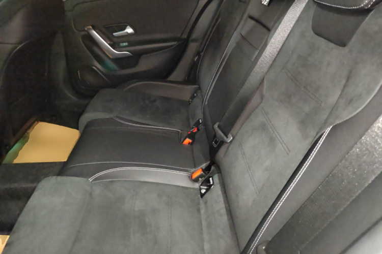 奔驰A级 2022款 改款三 A 200 L 运动轿车时尚型中控内饰21