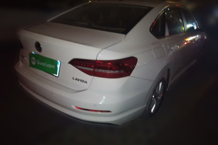 大众 朗逸 2018款 1.5L 自动风尚版 国V车身外观7