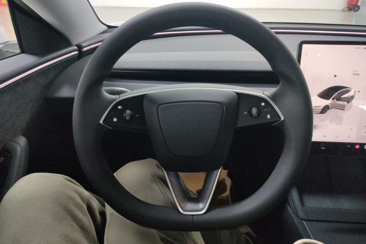 特斯拉 Model 3 2025款 改款 长续航全轮驱动版局部细节13