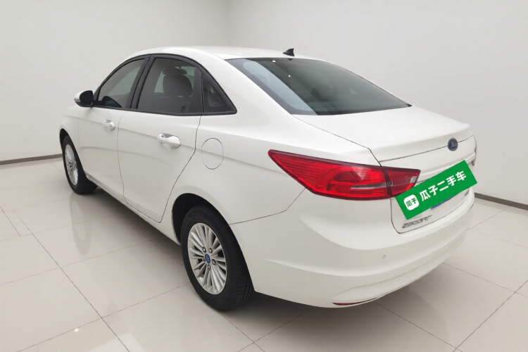 福特 福睿斯 2017款 1.5L 自动舒适型车身外观5